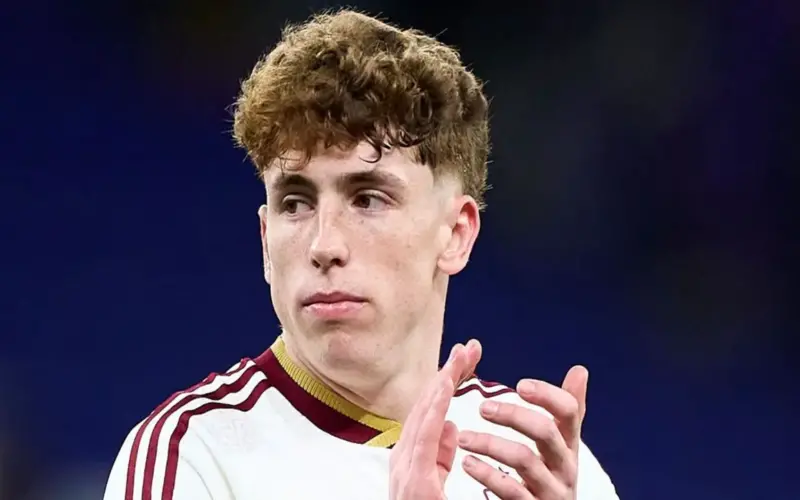 حقيقة رغبة برشلونة في التعاقد مع مونيوز؟